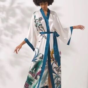 SOMA Sensual Silk Kimono Robe